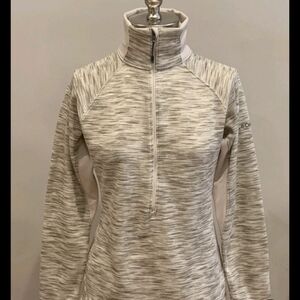 Columbia Green and Cream Women's Medium Fleece Sweatshirt